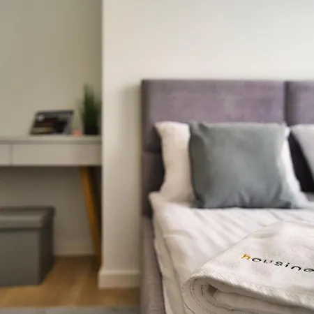 Golden 42 아파트 자토르